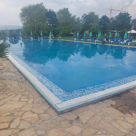 דירה комплекс александьр между и село бяня בנסקו